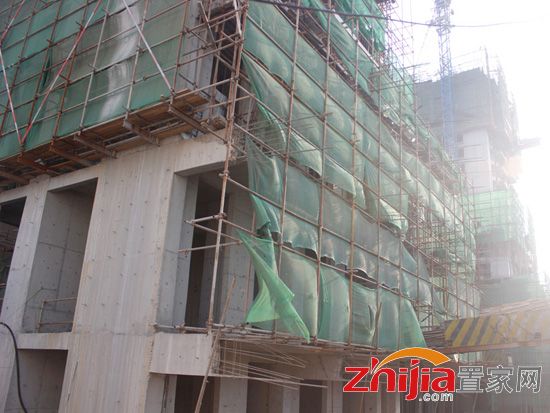 世纪一品正在火热咨询中 现3栋高层已盖至17层