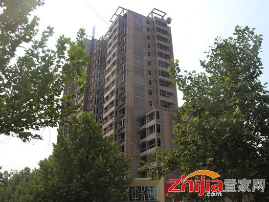 华天文苑2号楼玻璃框架安装即将完成 预计今年10月盛大交房