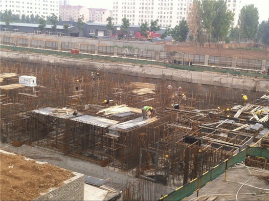 现代滏阳原著施工神速 最高楼体已盖至13层