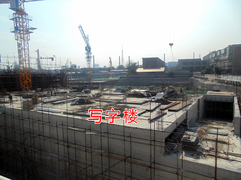 卓冠美景城写字楼已出地面一层 2#楼即将出地面