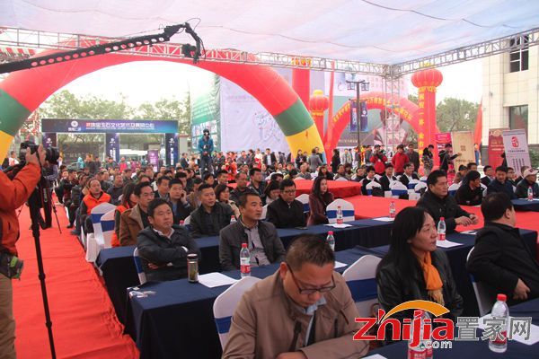 华北珠宝玉石万商加盟大会在恒隆广场隆重开幕