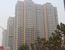 上都名苑交房在即现进行小区绿化