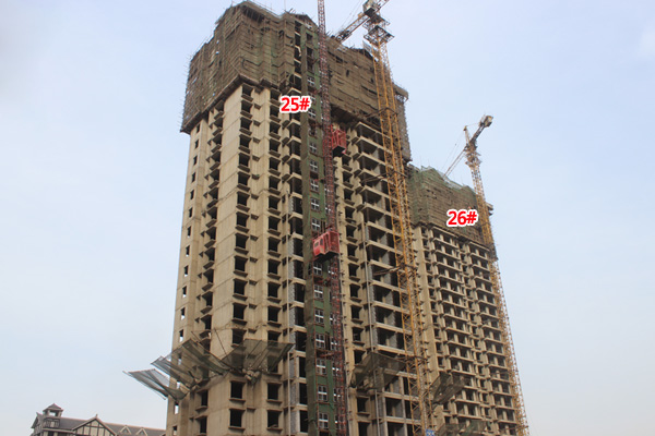 赵都华府住宅高层已经封顶 正在做二次结构