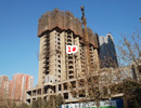 金色漫城在蓝天中快速成长 1#楼出地面20层