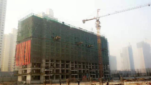 华浩活力城三九严寒火热施工楼体即将全面封顶