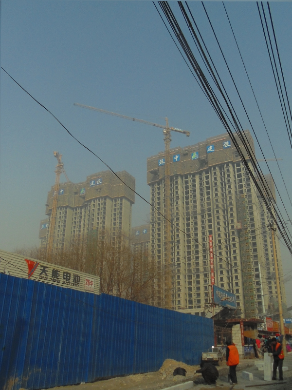 龙仕·公园里除1#楼和8#楼体 其余楼栋均经封顶