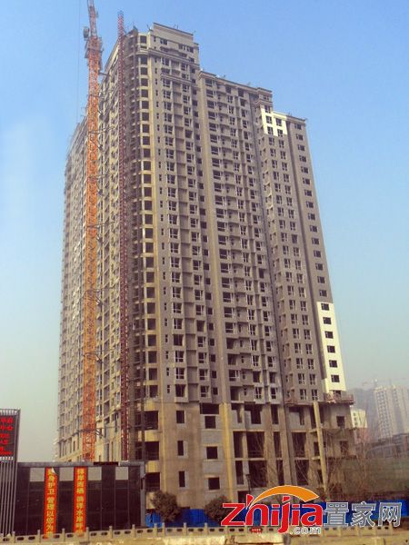 东信华茂府外立面已作业 节后即将复工建设