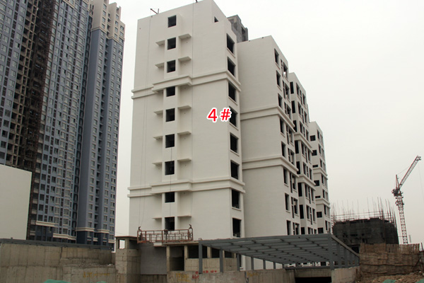 现代华府节后见成长 4#楼外立面作业即将完成