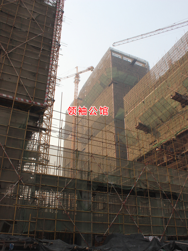 国际金融中心施工稳步推进 项目部分封顶