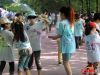 小朋友和家长们都玩的不亦乐乎