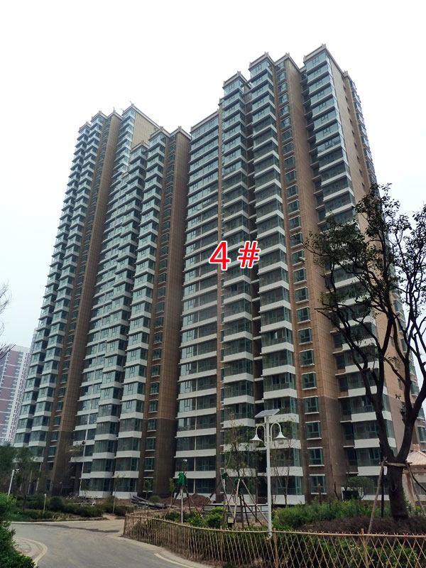 汉成华都最新工程播报:2#至4#楼正在安装窗户