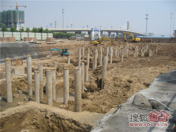 恒丰蓝波湾施工照片