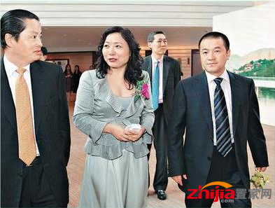 龙湖地产主席吴亚军离婚 丈夫分走200亿港元