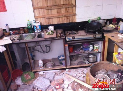 宁波村民被强行架出房屋遭强拆 官方称误拆(图)