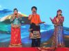 藏族雄鹰组合表演