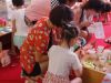 仔细涂颜料