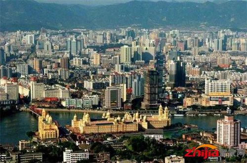 只能说，北京政治、文化、经济中心的地位当之无愧。