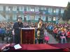 平山王母小学向东胜集团赠送锦旗