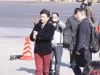 崔永元现身政协会议 举自拍架拍记者