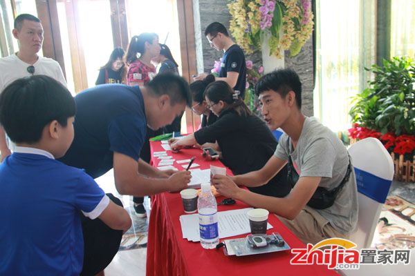 润德天悦城热爱卡丁车主题活动拉开帷幕