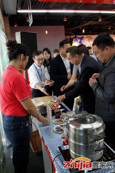 全国首家“电商扶贫-苏宁示范店”落户北京苏宁易购云店