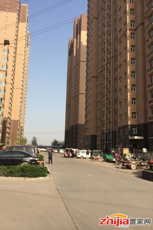 东湖名邸周边交通便利 户型方正南北通透