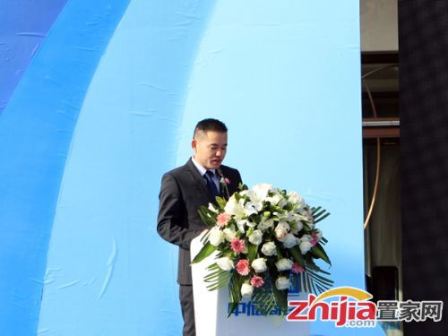 红星美凯龙石家庄中储商场总经理 徐家胜致辞