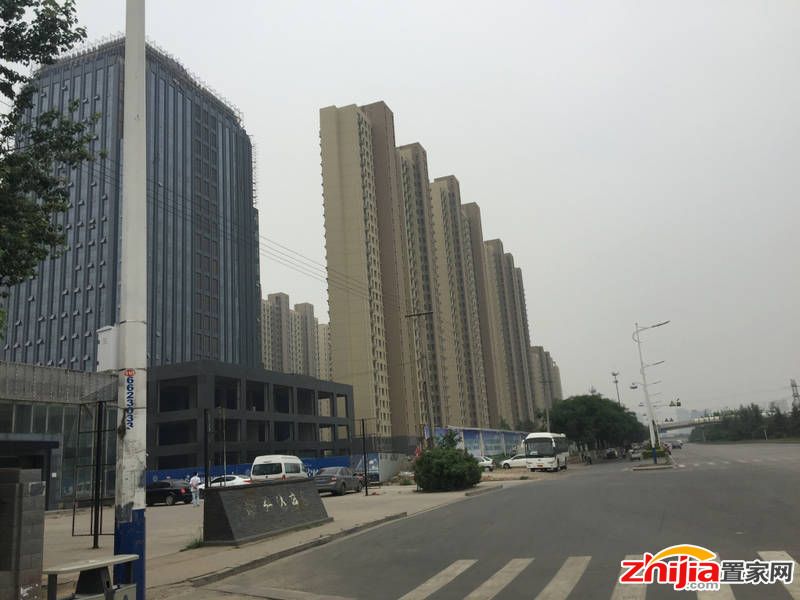 槐安路五证准现房均价8500