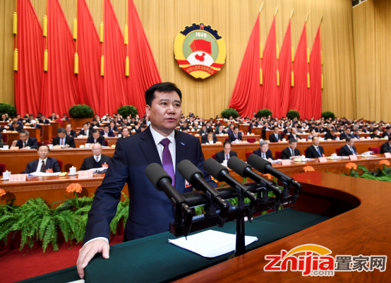 两会“常客”张近东今年“串场”,他最关心的是这几件事