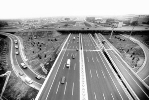 新元高速部分路段改造断交施工