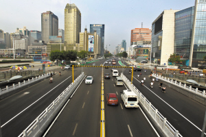 石家庄中山路提升改造工程 快车道全线通车