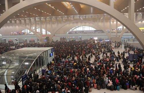 今年春运可“刷脸”进新客站 腊月十七、十八客流高峰火车票不好买