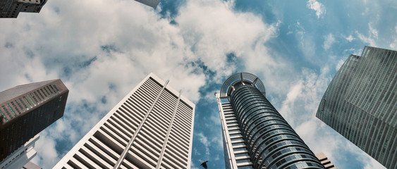 全国106城市地价增速环同比双双放缓