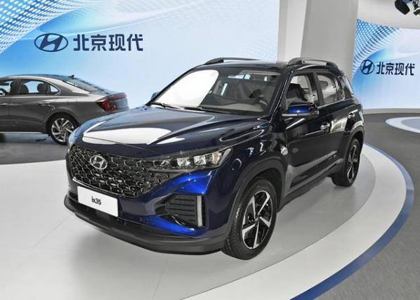 颜值大幅提升内饰科技满称北京现代35已经改头换面第七代伊兰特