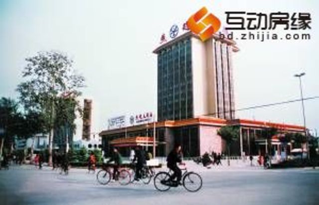 茂业百货原址燕赵大酒店 罗大庆 摄